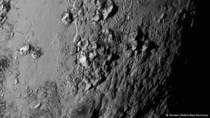 New Horizons sends first high-resolution Pluto images