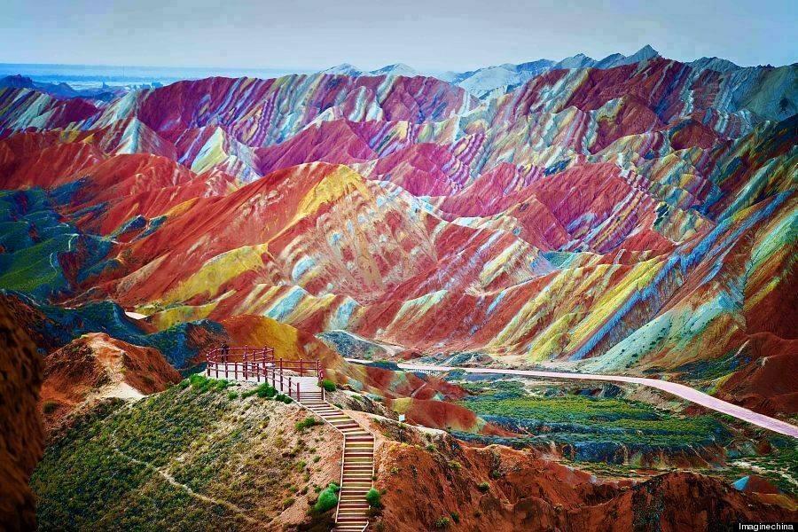 Rainbow Mountains In China’s Danxia Landform Geological Park !!