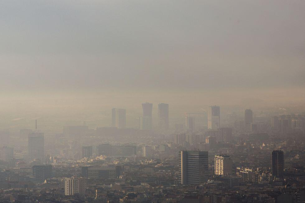 Científicos de toda Europa piden prohibir los coches más contaminantes