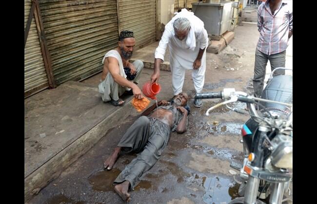 Heat wave deaths in Pakistan’s financial hub reach 780