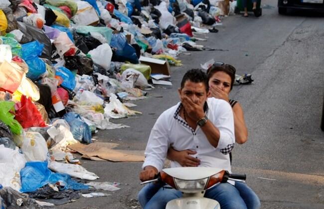 Beirutis complain but do nothing about stench