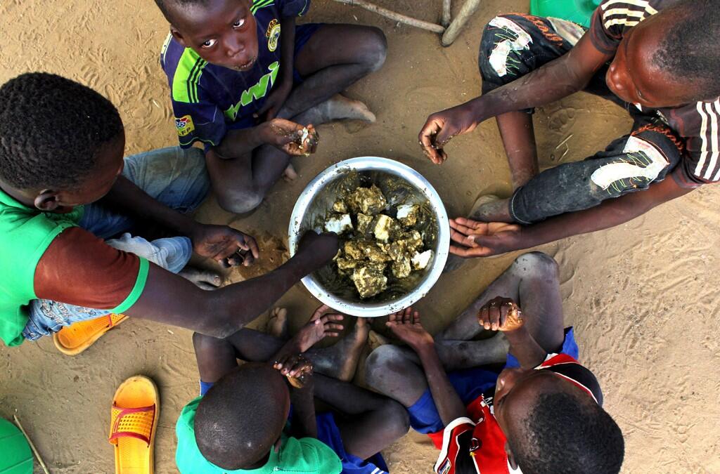 La FAO et les lauréats du prix Nobel s’attaquent au double problème de la faim et de la violence