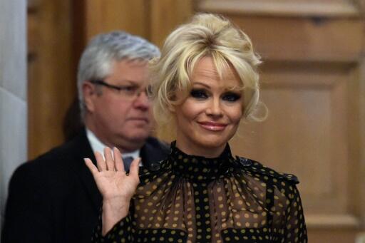 Pamela Anderson et une élue verte s’attaquent au foie gras à l’Assemblée