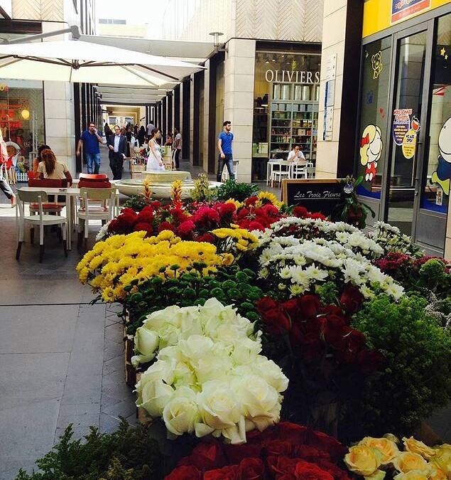 « Un marché aux fleurs temporaire rafraîchit les souks de Beyrouth pour le Fitr »