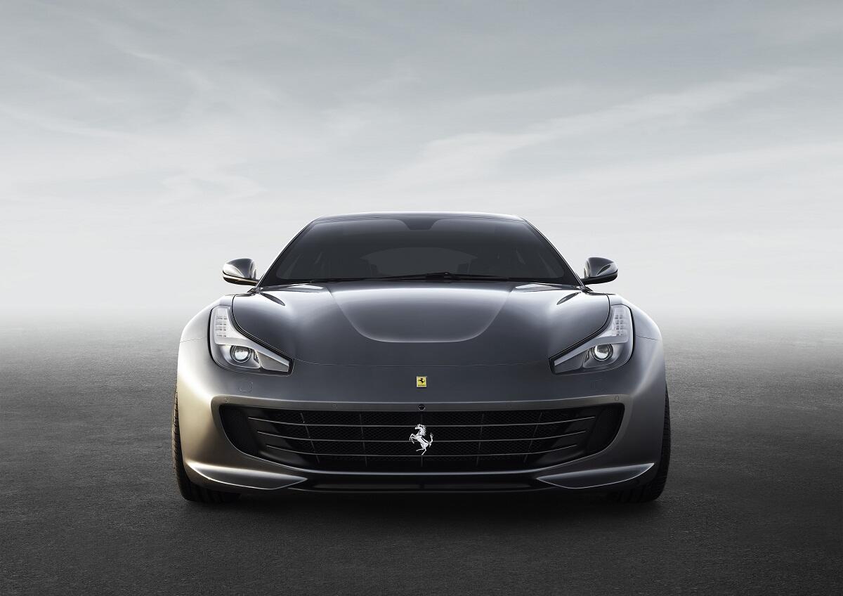 Ferrari_GTC4Lusso_front_LR