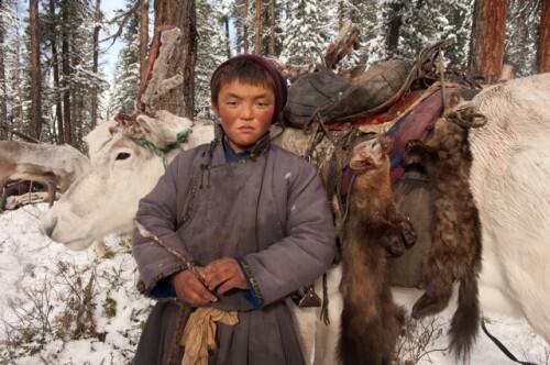 mongolia_reindeer_tribe_12