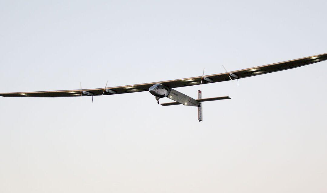 Solar Impulse: 10e étape réussie pour l’avion solaire arrivé à Phoenix