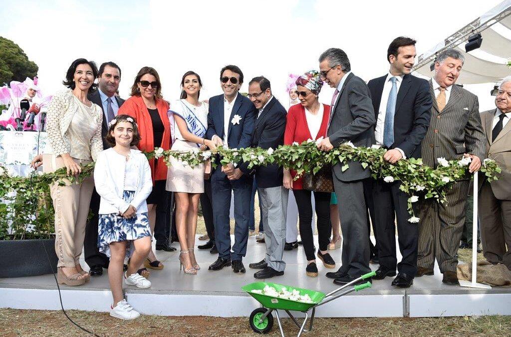 Chebib inaugure une exposition de fleurs dans le Parc de Beyrouth