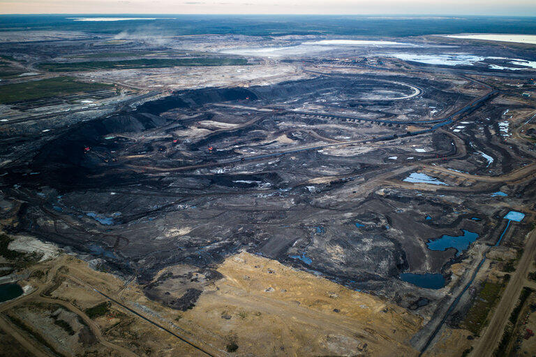 Pollution From Canadian Oil Sands Vapor Is Substantial, Study Finds