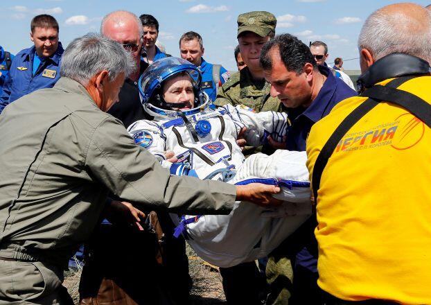 Retour réussi pour trois astronautes restés 6 mois à bord de l’ISS