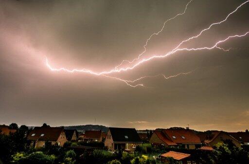 Orages: 14 départements toujours en vigilance orange