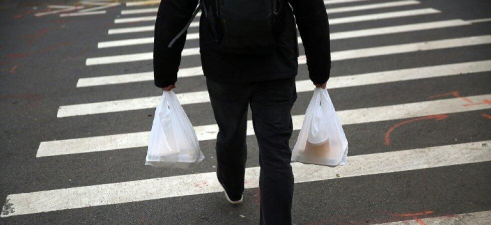 Sacs plastique: ce qui devient interdit, ce qui va être disponible en France