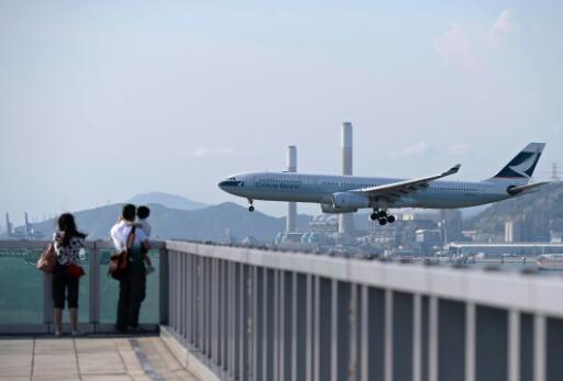 Hong Kong: les ailerons de requins ne voleront plus sur Cathay Pacific