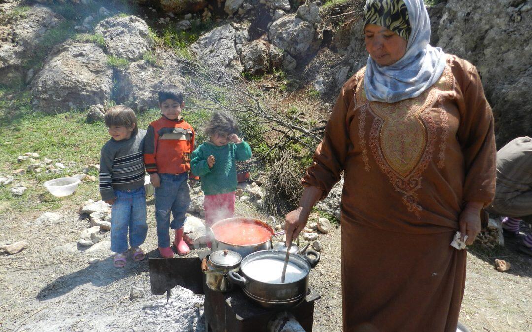 كيف يمضي النازحون السوريون شهر رمضان في المناطق الحدودية؟