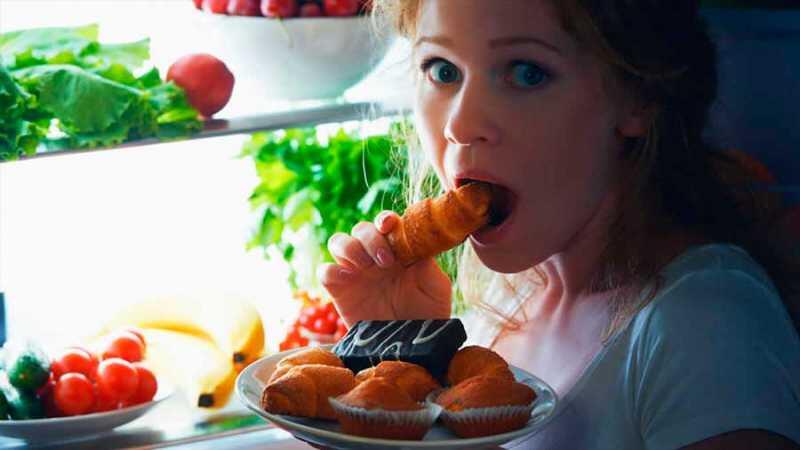 Por primera vez, encuentran prueba científica de que no hay que comer dulces por la noche