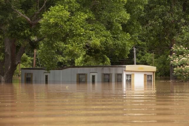 Evacuations ordered as Texas’ flooded Brazos River tops record