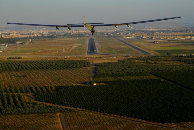 Solar plane lands in Spain after three-day Atlantic crossing