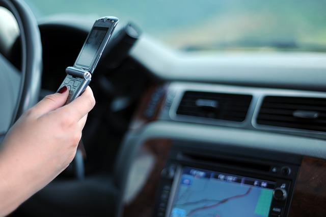 Why the brain will never get used to texting and driving