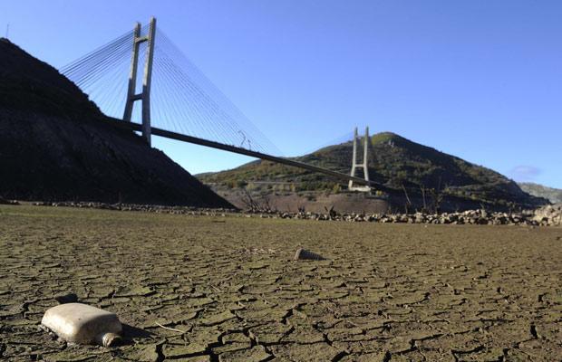 First Radiography of Drought periods in Spain from the last 318 years