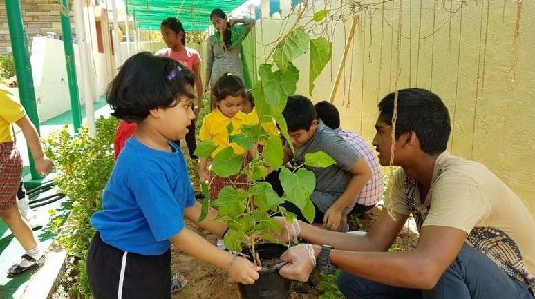 Sharjah Students go environment friendly