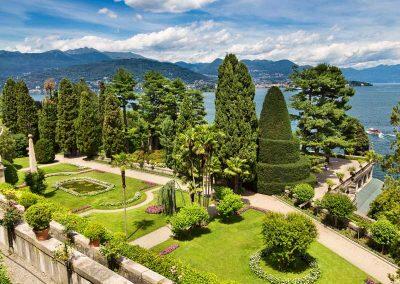 Isola-Bella-Particolare-giardino---Shutterstock