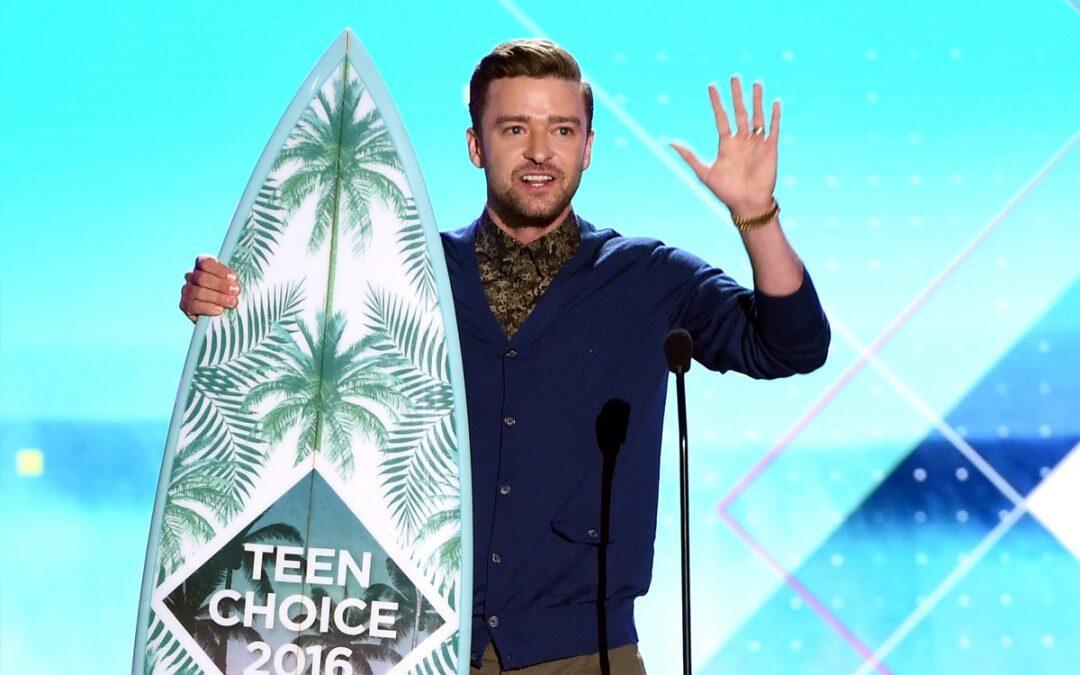 Justin Timberlake delivers inspiring acceptance speech at the Teen Choice Awards