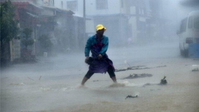 Strongest typhoon of the year Meranti hits Taiwan