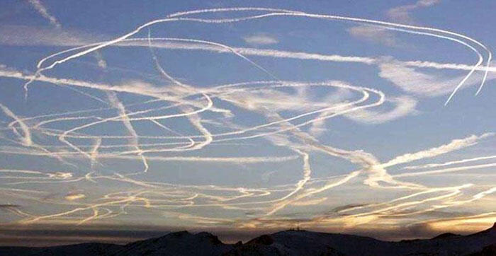 Qu’est-ce qui se cache derrière les «chemtrails»?