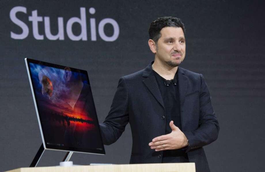 Microsoft reboots rivalry with Apple with new PCs