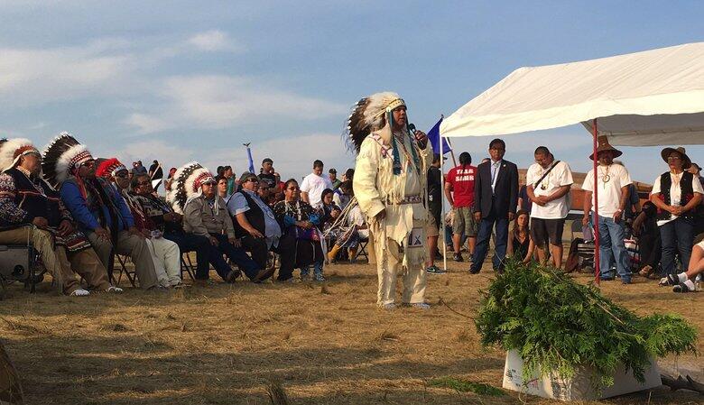 Sen. Bernie Sanders asking President Obama to halt North Dakota pipeline for full review