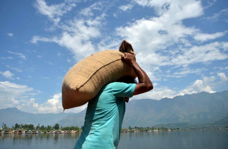 Nigeria’s ‘plastic rice’ real but inedible