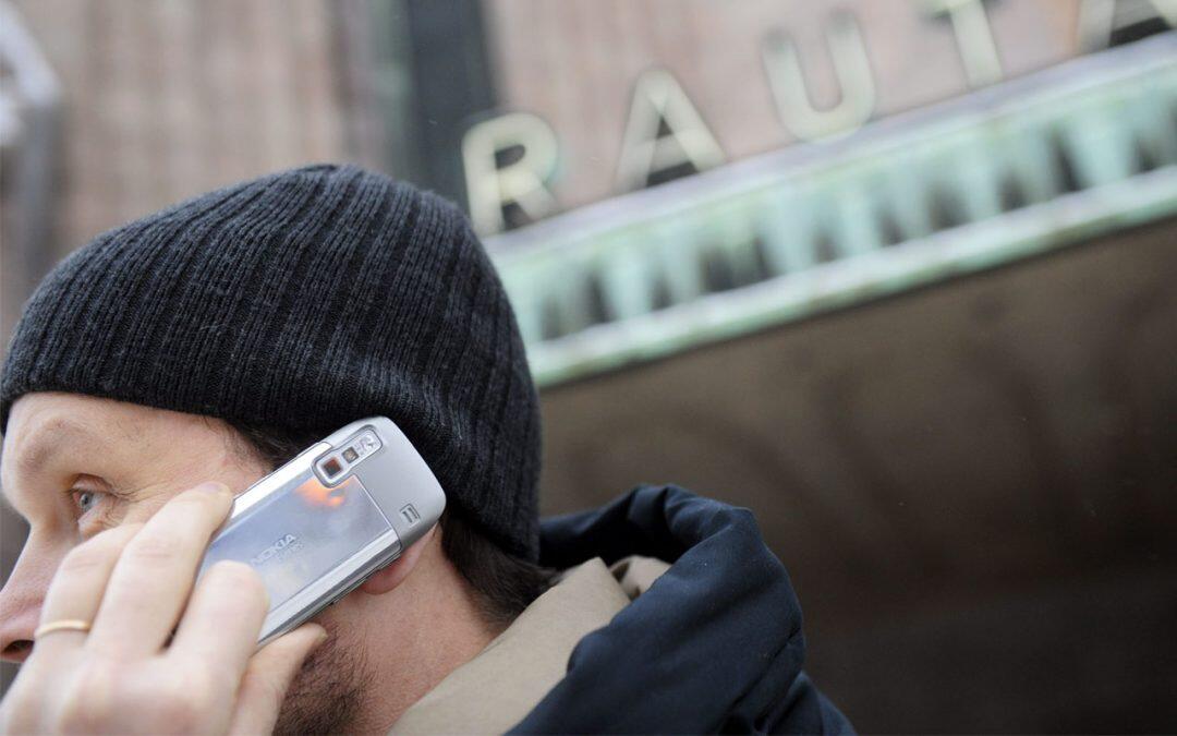 Smartphone-obsessed Finns rank tops in screen time