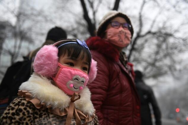 China’s smoggiest city closes schools amid public anger