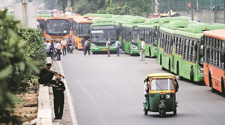 Delhi slashes bus fares to battle pollution