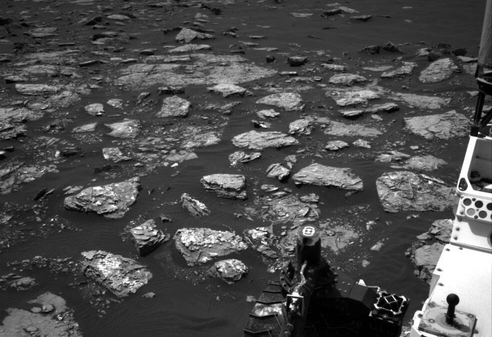 Curiosity Rover Team Examining New Drill Hiatus