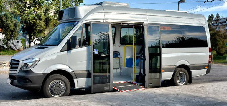 Les mini-autobus de Nicosie visent à faire de la vieille ville une zone sans voiture