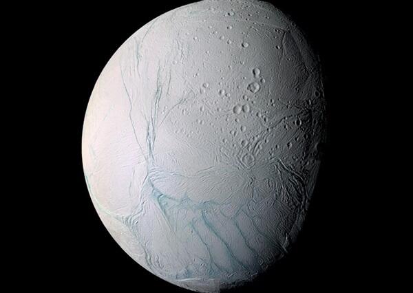 Enceladus’ sea floor has hydrothermal vents like ours