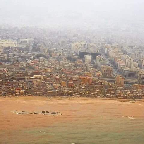 الفساد يلوث بحر لبنان!