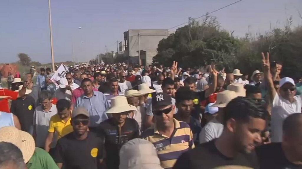 Les Tunisiens disent non à la pollution de Phosphogypsum dans la ville de Gabes