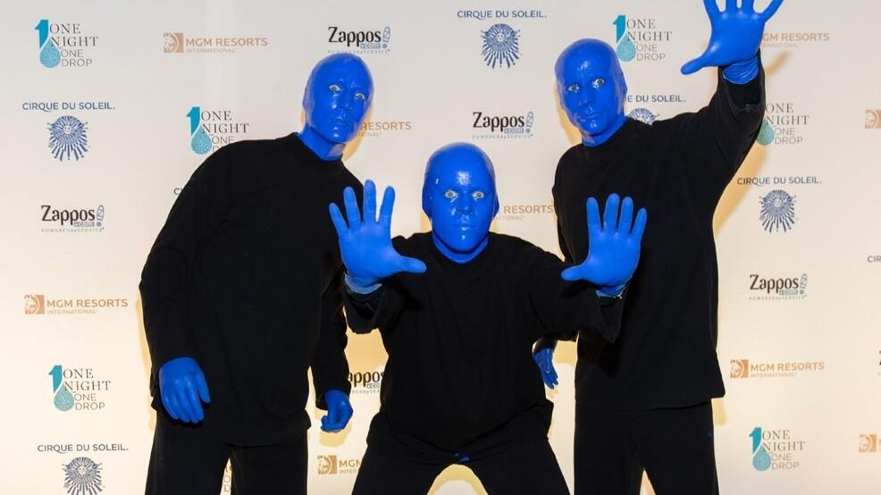 Cirque du Soleil acquiert un phénomène de divertissement Blue Man Group