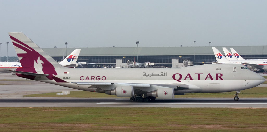 Boeing, Qatar Airways Announce Order for Two 747-8 Freighters and Four 777-300ERs