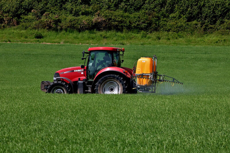 German vote swings EU decision on 5-year glyphosate renewal