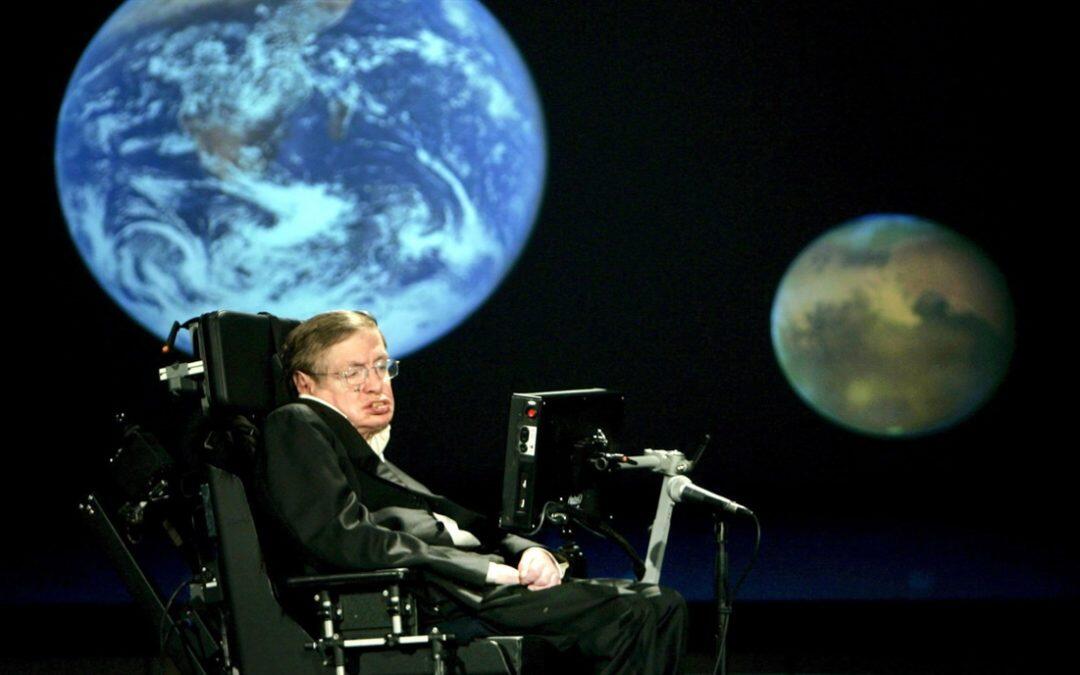 Stephen Hawking: 5 grandes contributions du prestigieux physicien britannique à la science