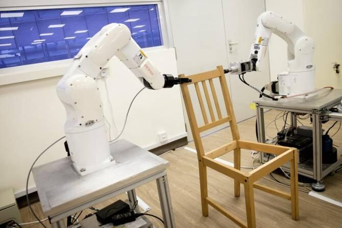 Un robot aprende a montar sin ayuda una silla de IKEA