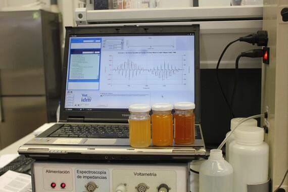 Una lengua electrónica permite identificar miel adulterada