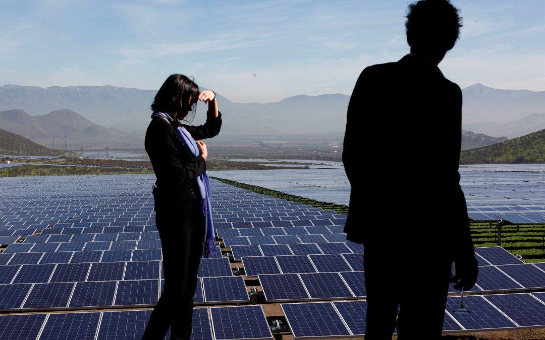 Cuando la energía solar, supera a los combustibles fósiles ..nuevos avances.