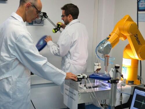 La UPV y Testea Pádel inauguran el primer laboratorio español con tecnología para la calibración de palas de pádel