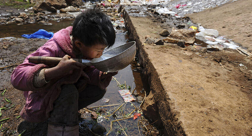 ¿Como afecta la contaminación del agua a el crecimiento los países?